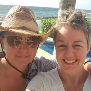 Meet your Posher, Naomi